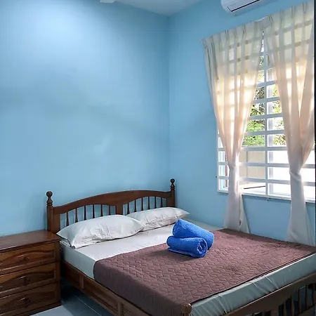 Twin Homestay A Kuala Terengganu Exterior photo